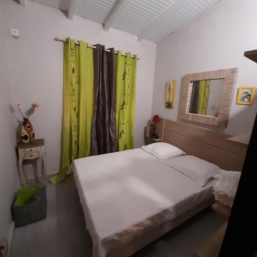 הוילה לה מול Charmant Bungalow Du Moule מראה חיצוני תמונה