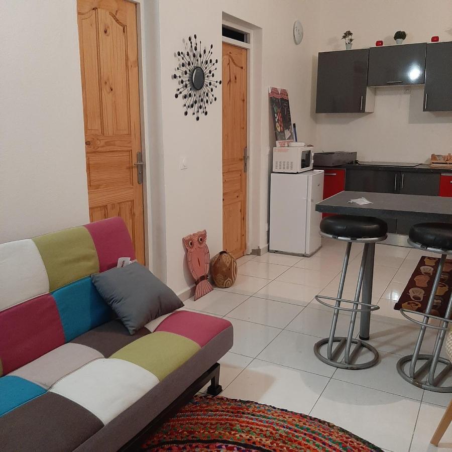 הוילה לה מול Charmant Bungalow Du Moule מראה חיצוני תמונה